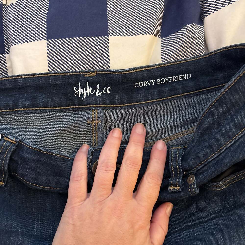 Style & Co Curvy Fit Boyfriend Jeans Size 10 P Blue Denim